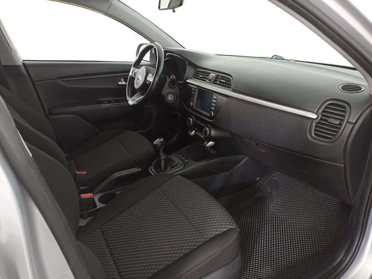 Купить Kia Rio X-Line, 2019, 151 755 км, фото №9