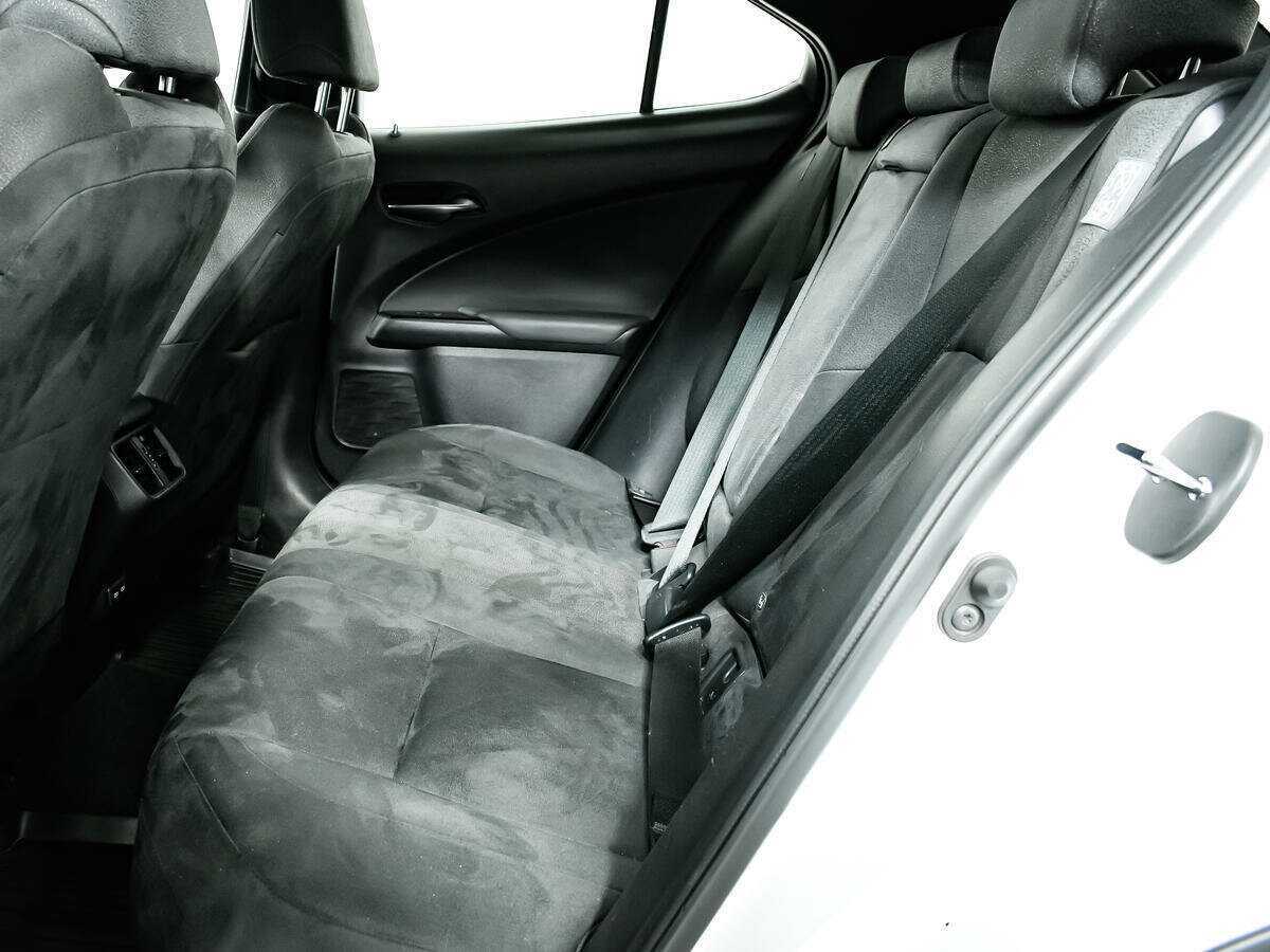 Купить Lexus UX 200, 2021, 115 000 км, фото №12