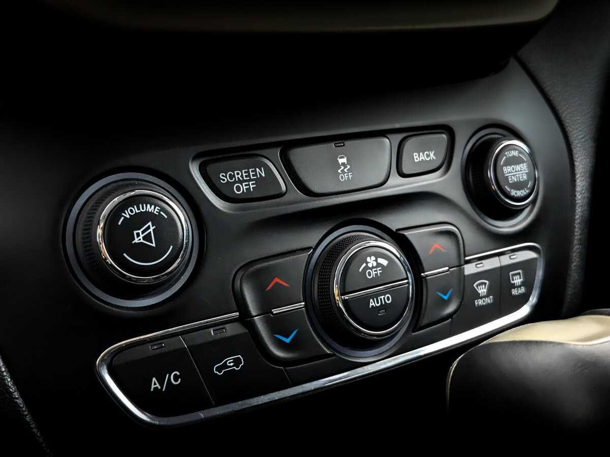 Купить Jeep Cherokee, 2014, 99 982 км, фото №24